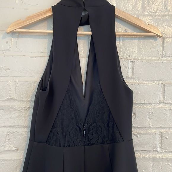 Express Women’s Lace Back Black Dress Size 0 - Picture 5 of 6